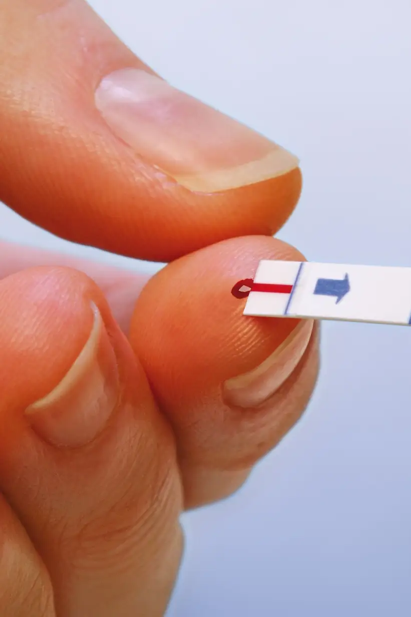 tesa is developing innovative solutions for diagnostic strips to test blood sugar levels in diabetics. The new special adhesive tapes not only make the measuring process more precise while also ensuring greater ease of handling for patients, but also optimize the production process for the manufacturer of the strips at the same time.
