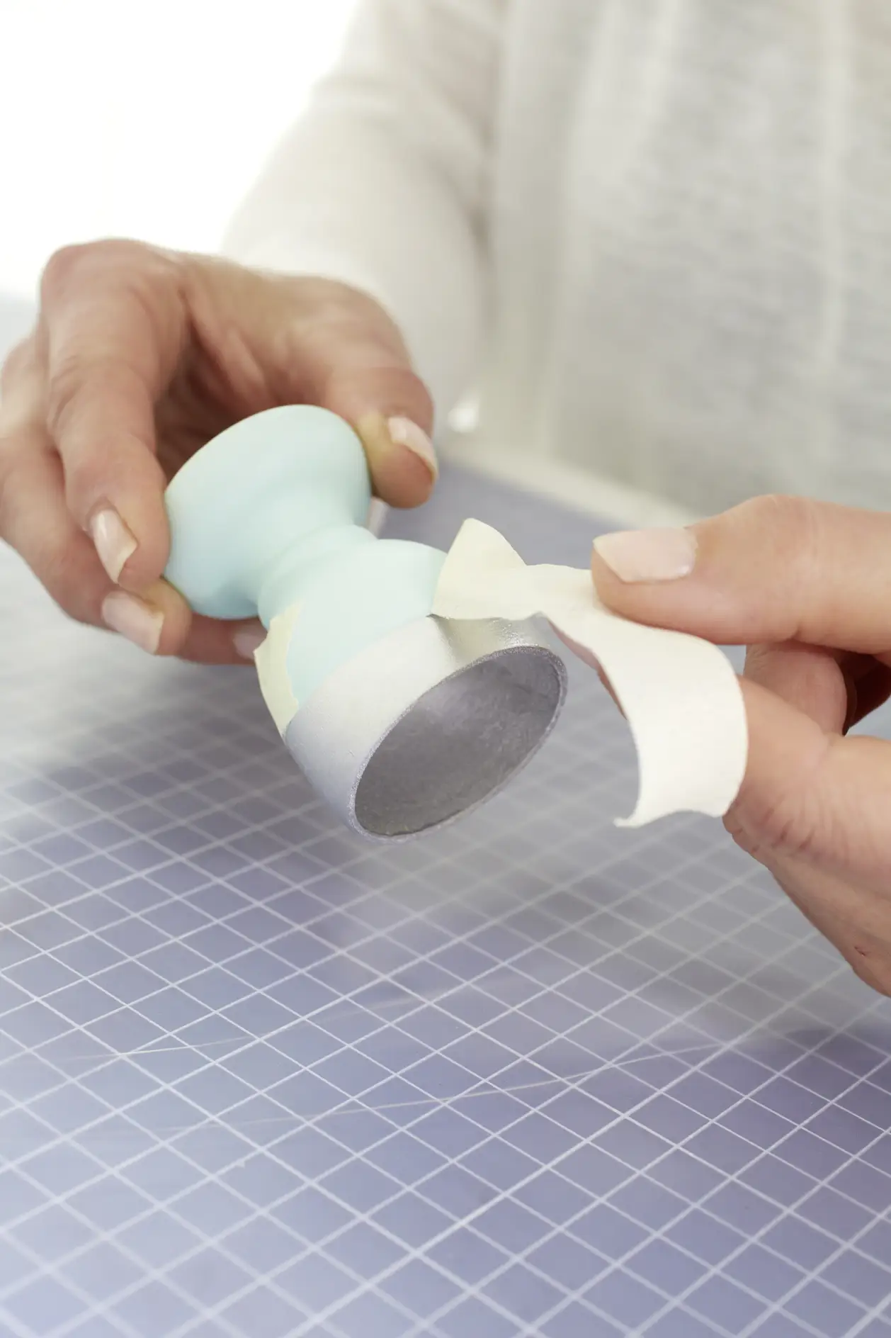 Allow to dry, then carefully remove the tesa® Masking Tape PREMIUM CLASSIC.