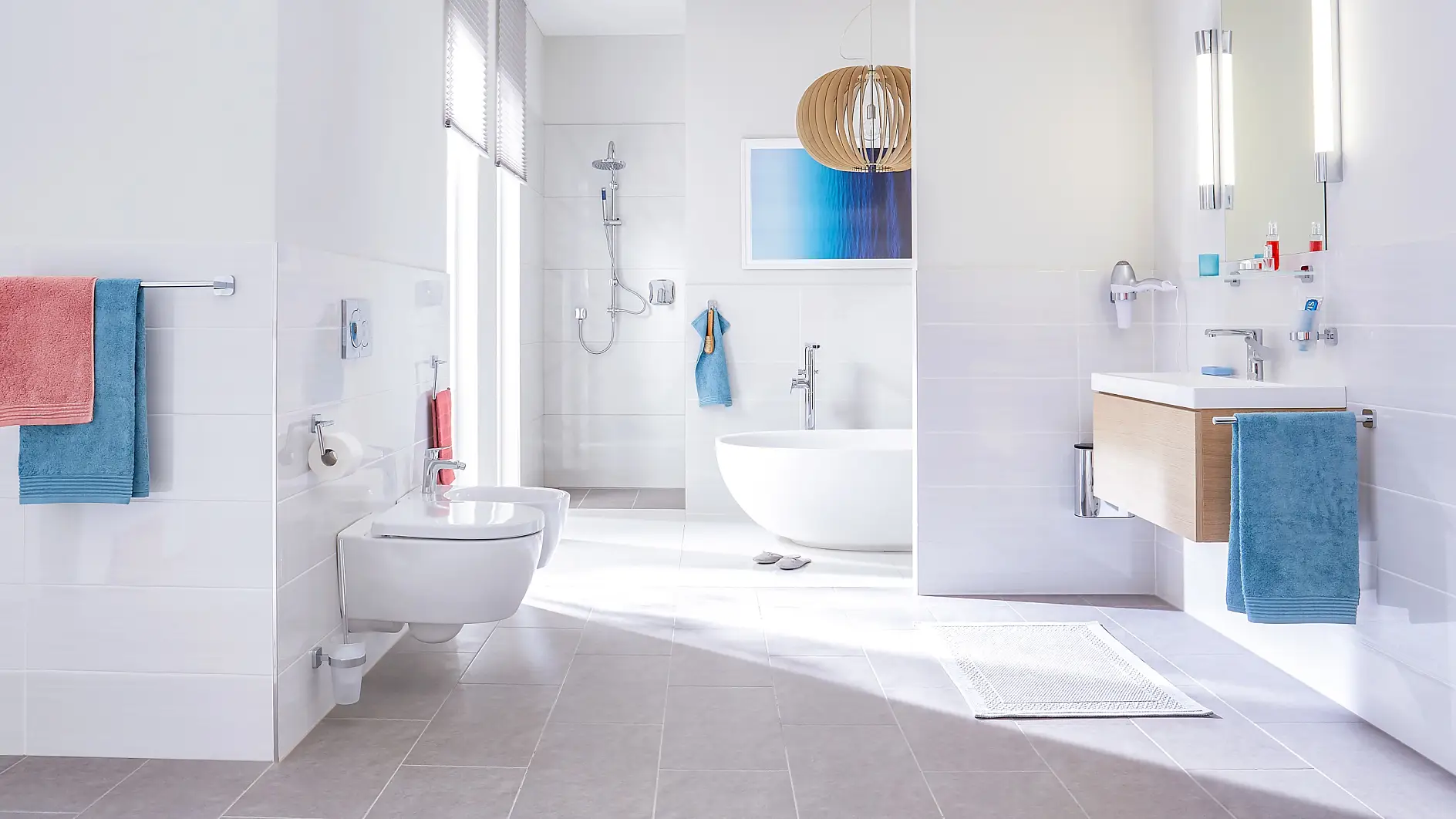 O design alia-se à perfeita elegância para casas de banho de luxo.