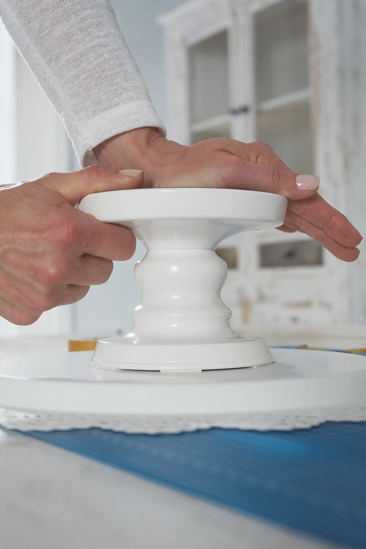 DIY Cake stand / Step 8: Candlestick