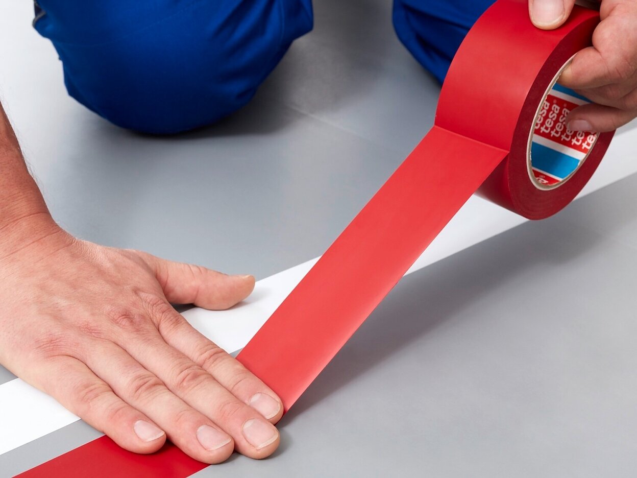 tesa-4169-premium-soft-pvc-floor-marking-tape-red-step2of6-ap