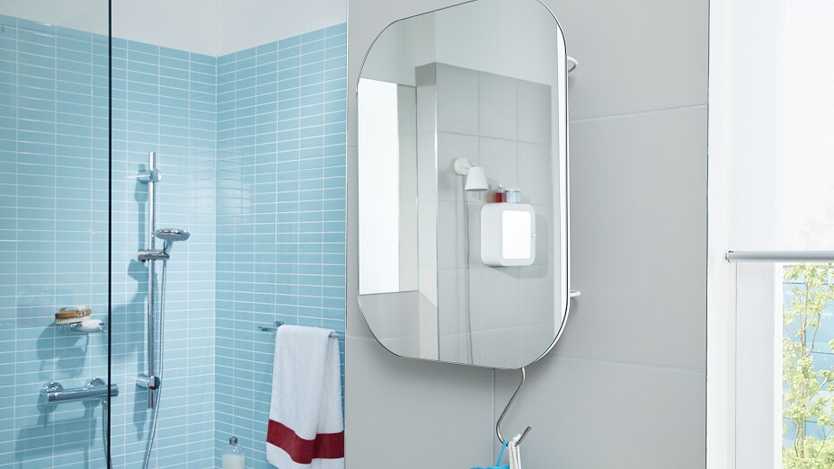 tesa_77909_klæbeskrue_spejl_mood_001