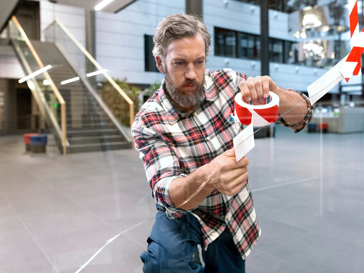 [en-en] Facility Management Professional Warning tape