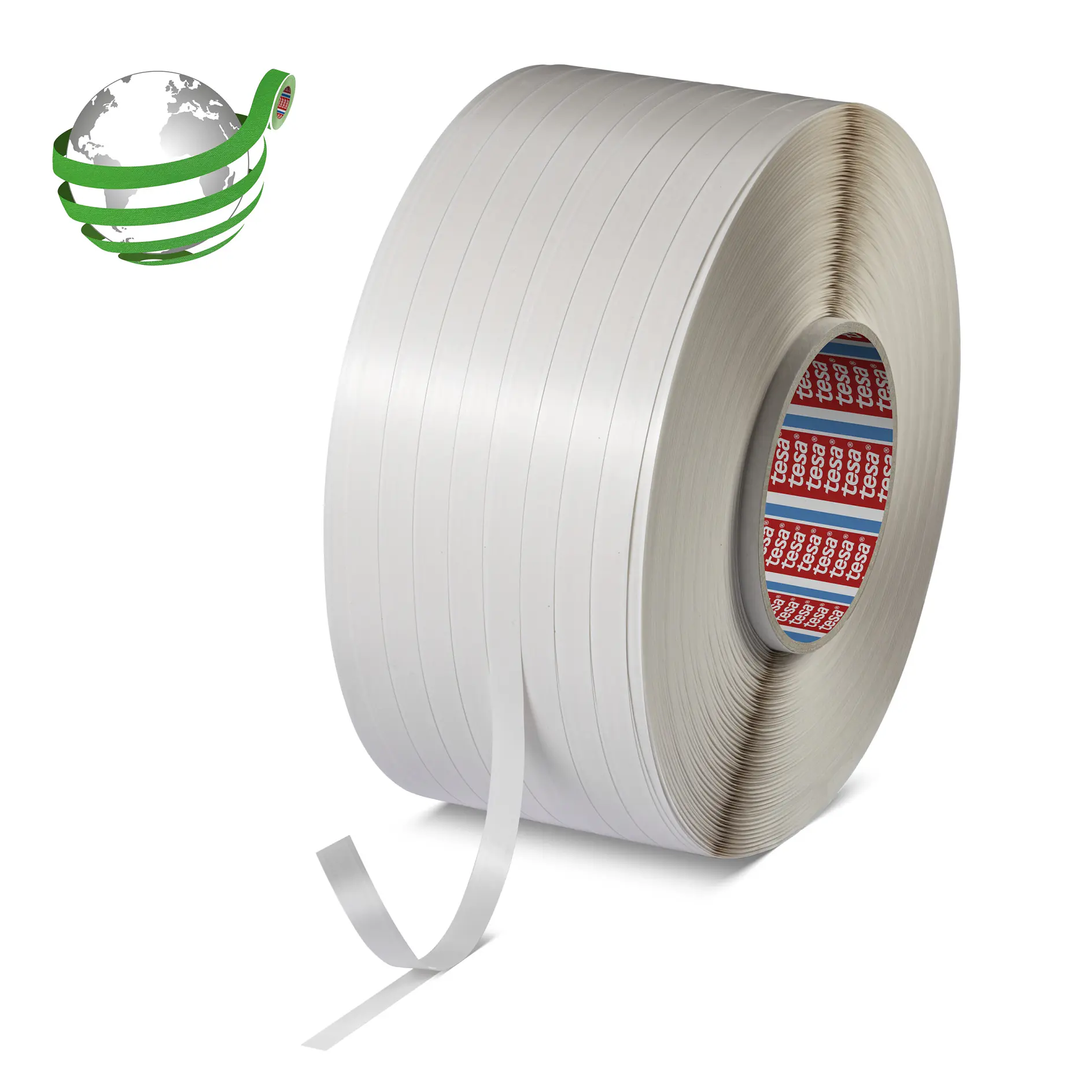 rulle af hvid tesa stroptape med en delvist afpillet ende, isoleret på en hvid baggrund (This text has been generated by AI)