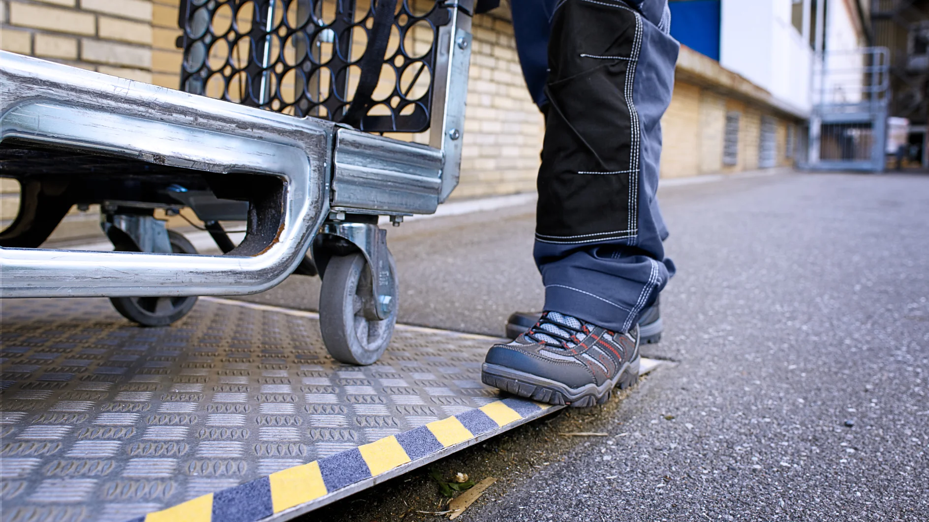Professionelles Sicherheits-Antirutschband für Handwerker Professionelles Antirutschband für maximale Sicherheit für Handwerker.