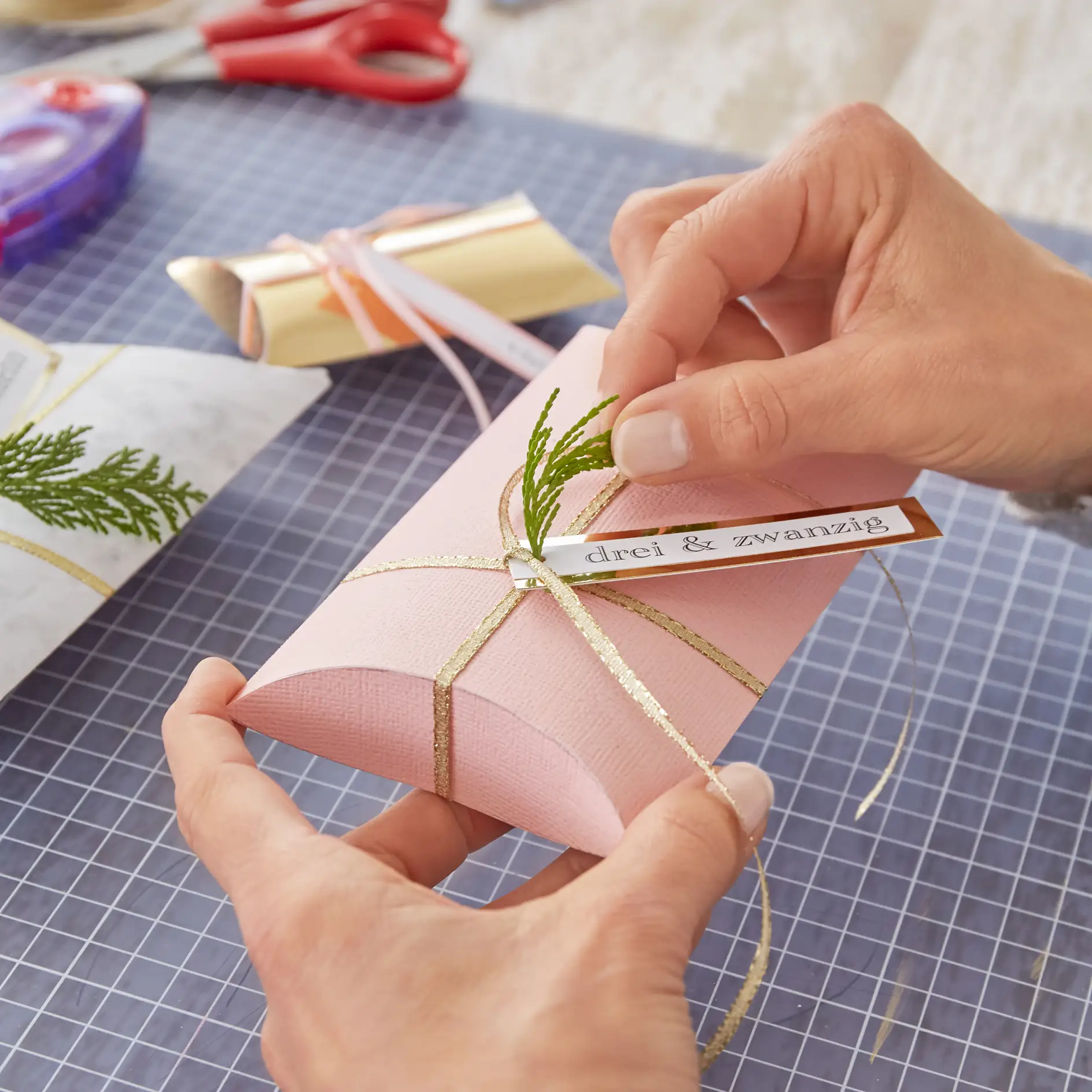 DIY Folding Christmas Calendar Step 9