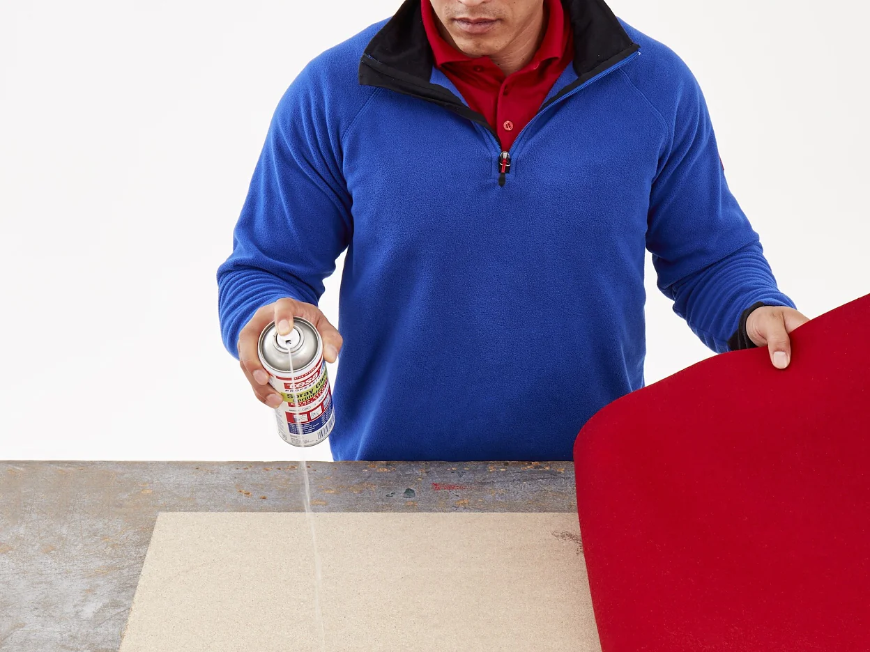 [en-en] tesa Glue spray extra strong