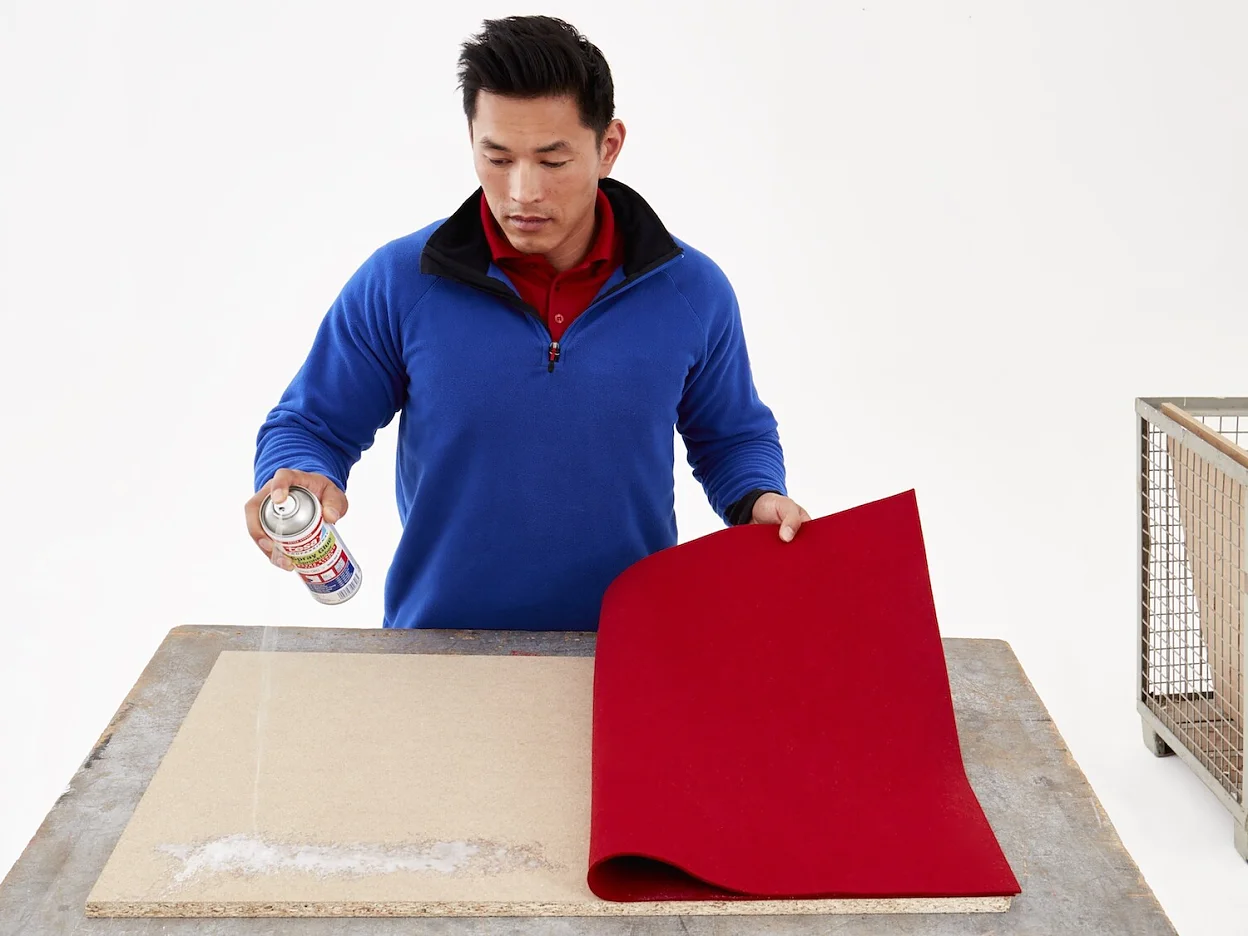 [en-en] tesa Glue spray extra strong