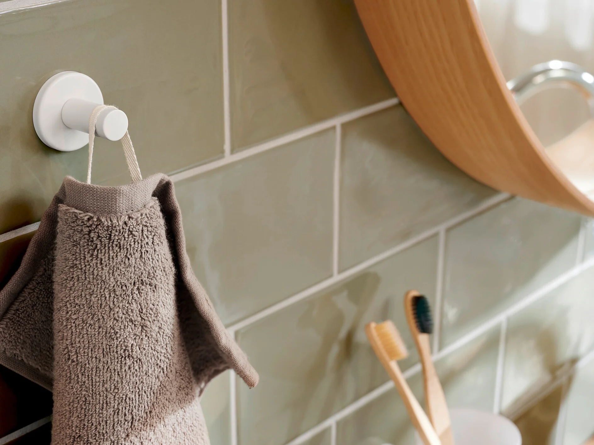 tesa-Moon-White-Towel-Hook-40573_mood tesa-Moon-White-Towel-Hook-40573_mood