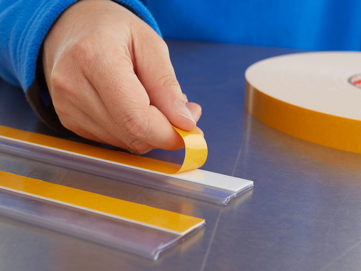 tesa 4957 double sided PE foam tape step2of3
