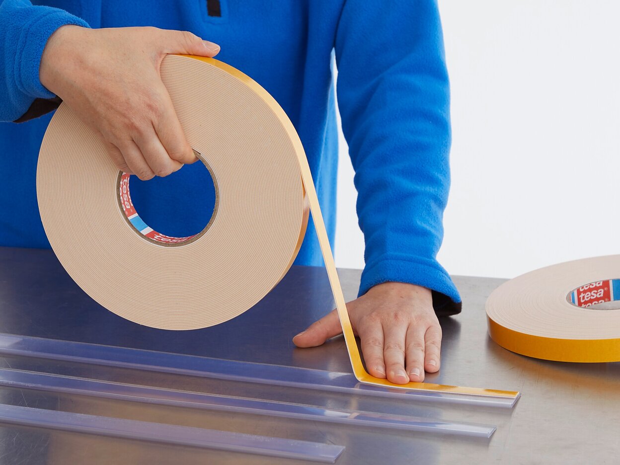 tesa 4957 double sided PE foam tape step1of3
