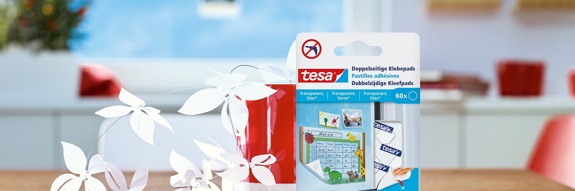 Die doppelseitigen tesa® Klebepads für transparente Oberflächen & Glas  verwenden - tesa