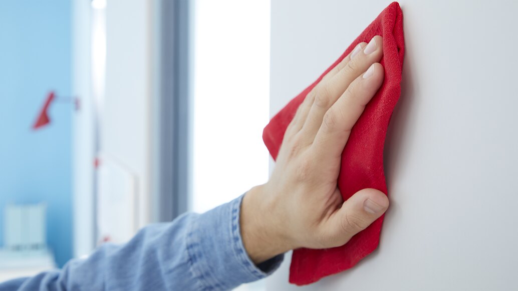 tesa_77909_adhesive_screw_coatrack_step_1of10_ap tesa_77909_adhesive_screw_coatrack_step_1of10_ap