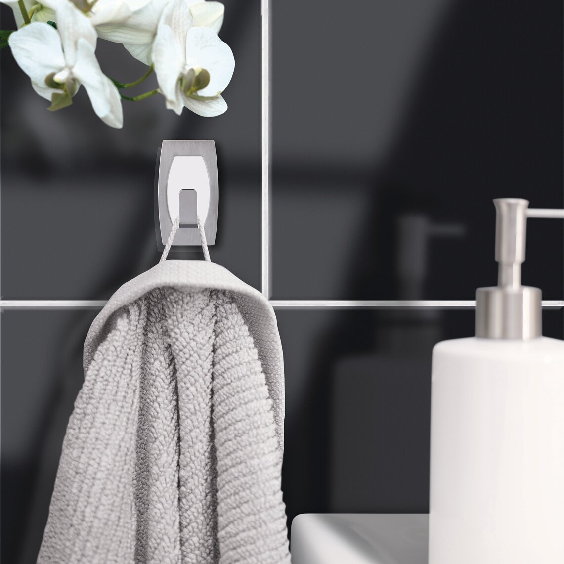 powerstrips-hooks-small-metal-convx_mood powerstrips-hooks-small-metal-convx_mood