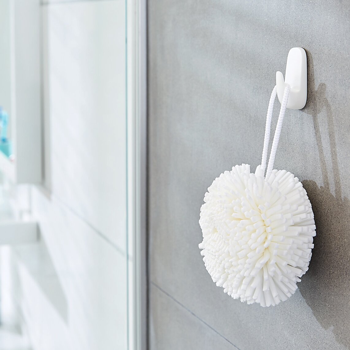 ps-wp-hooks-small-plastic-white_step_11of14_ap ps-wp-hooks-small-plastic-white_step_11of14_ap