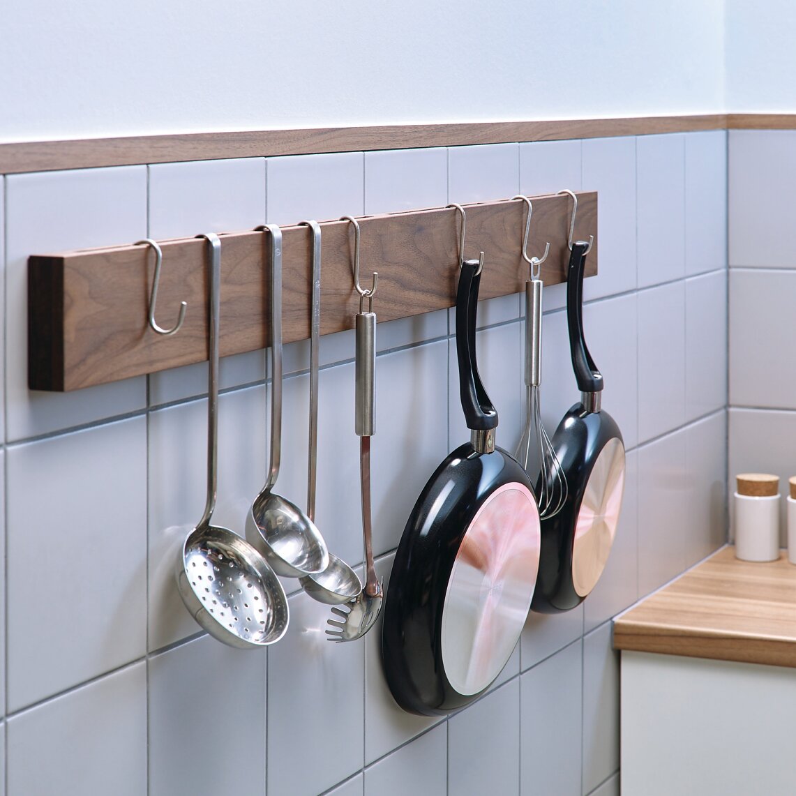 sms-mounting-tape-tiles-ulstrong_step_6of6_ap sms-mounting-tape-tiles-ulstrong_step_6of6_ap