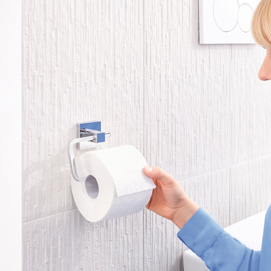 tesa-Premium-white-Deluxxe-40400_mood tesa-Premium-white-Deluxxe-40400_mood