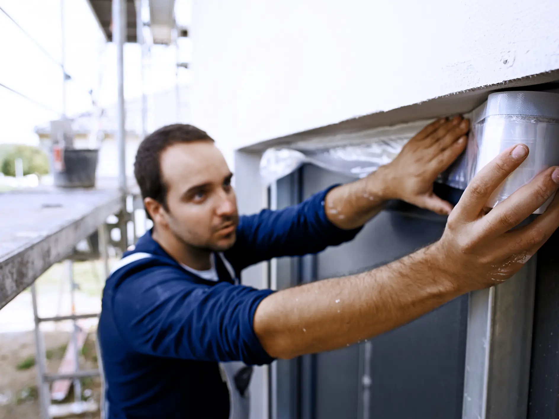 Professionelles Abdeckband für große Fläche im Außenbereich für Handwerker.
