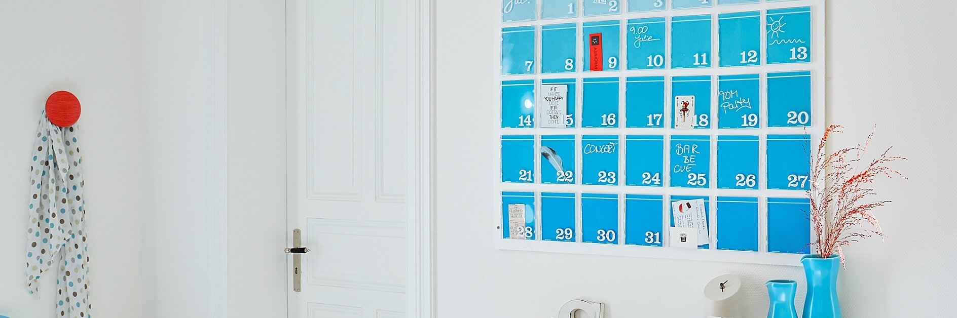 Einen modernen DIY Kalender gestalten und aufhängen