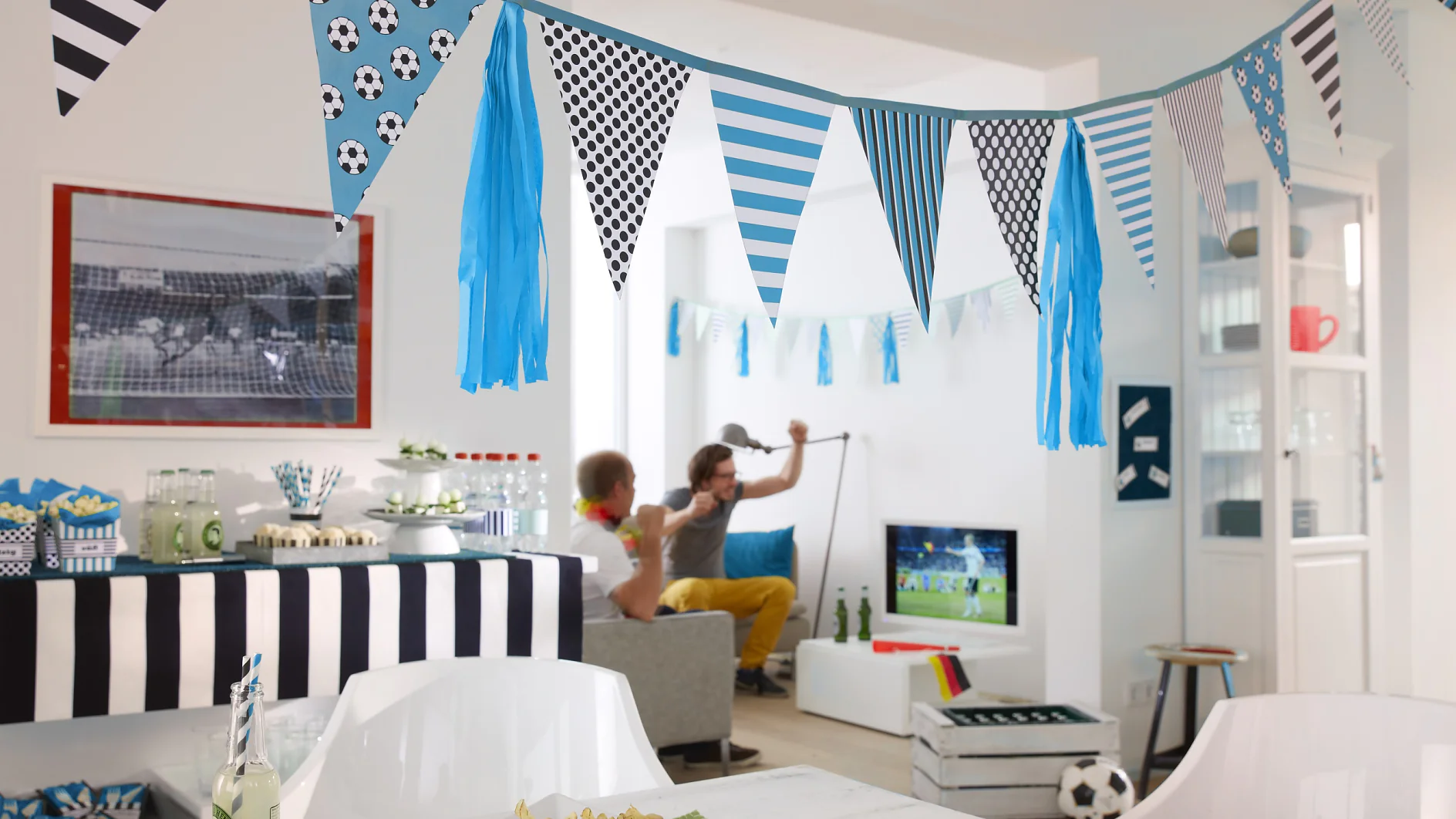 tesa trendpapier 8 / Idee 1: Girlande/ Aufmacher quer