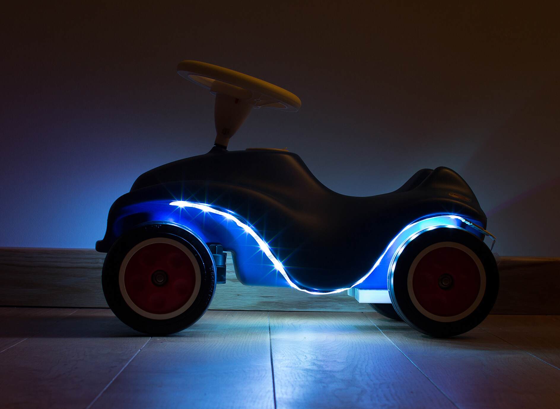Bobby Car Beleuchtung: Unterbodenbeleuchtung selber machen