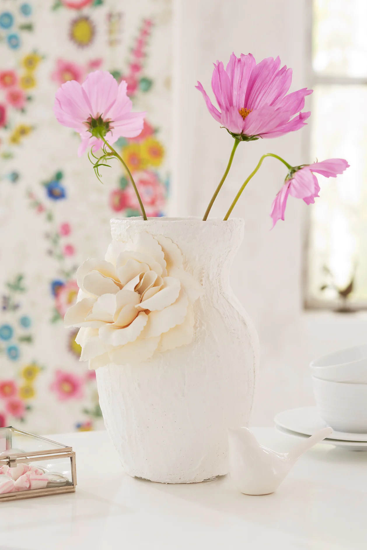 Das Ergebnis: ein außergewöhnliches Objekt, das mit und ohne Blumen schön aussieht.