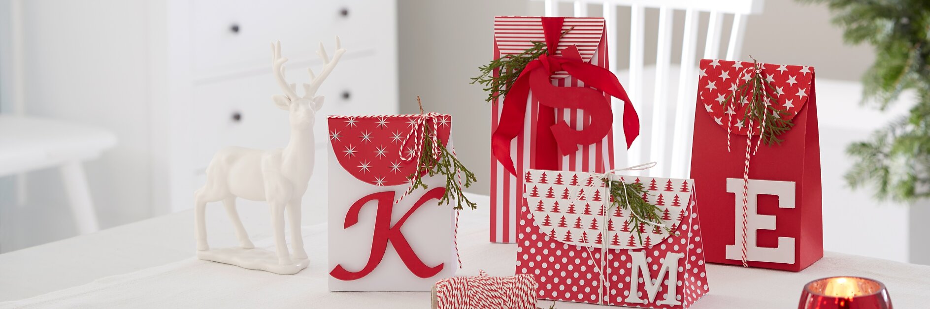 Hält die Verpackung was sie verspricht, gibt's hier die tollsten Geschenke! Wenn man den Bogen einmal raus hat, lassen sich die Tüten ganz fix und sogar im Wunschmaß anfertigen.