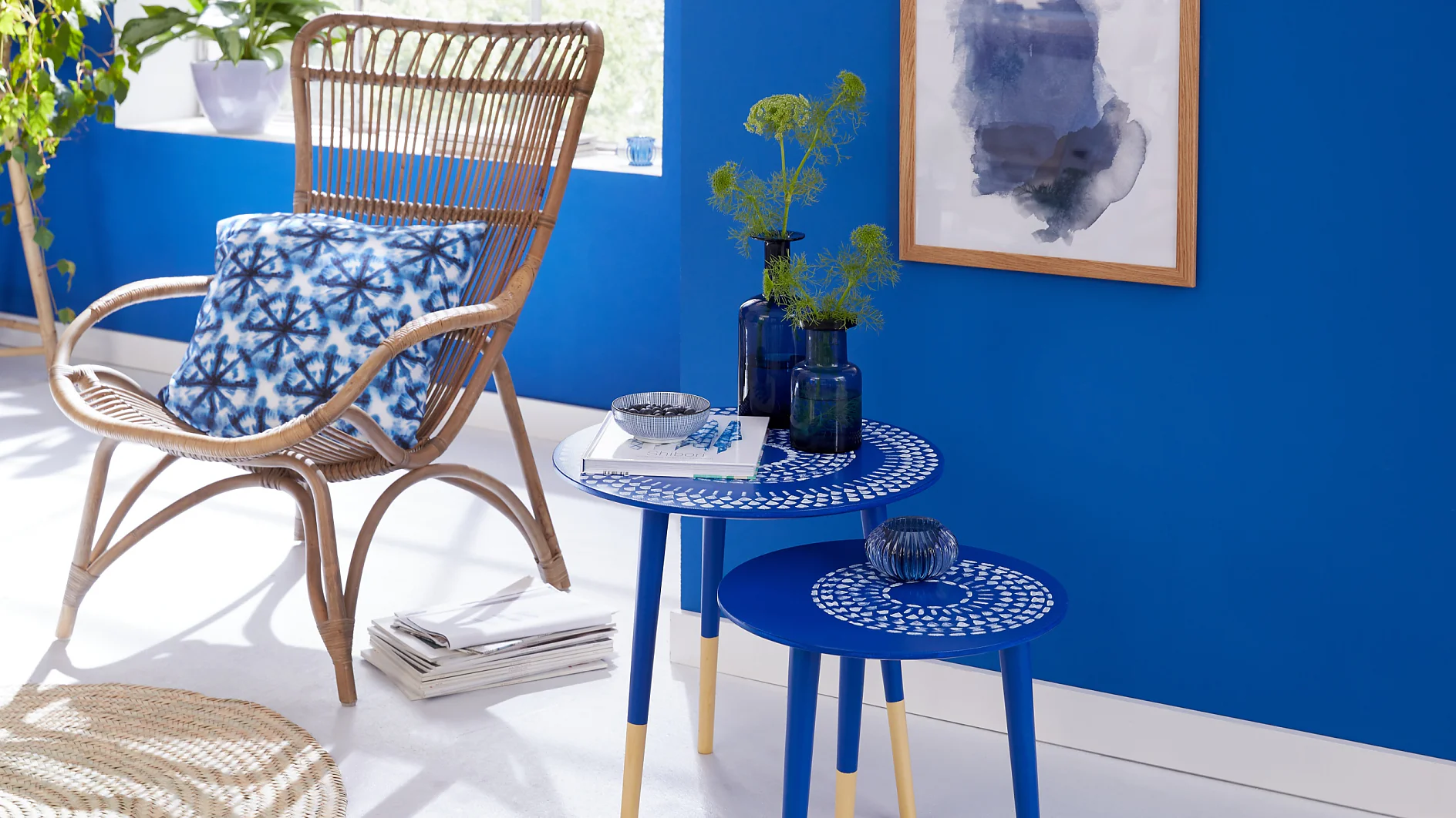 5_ttp_Blau_Beistelltische_Aufmacher_quer