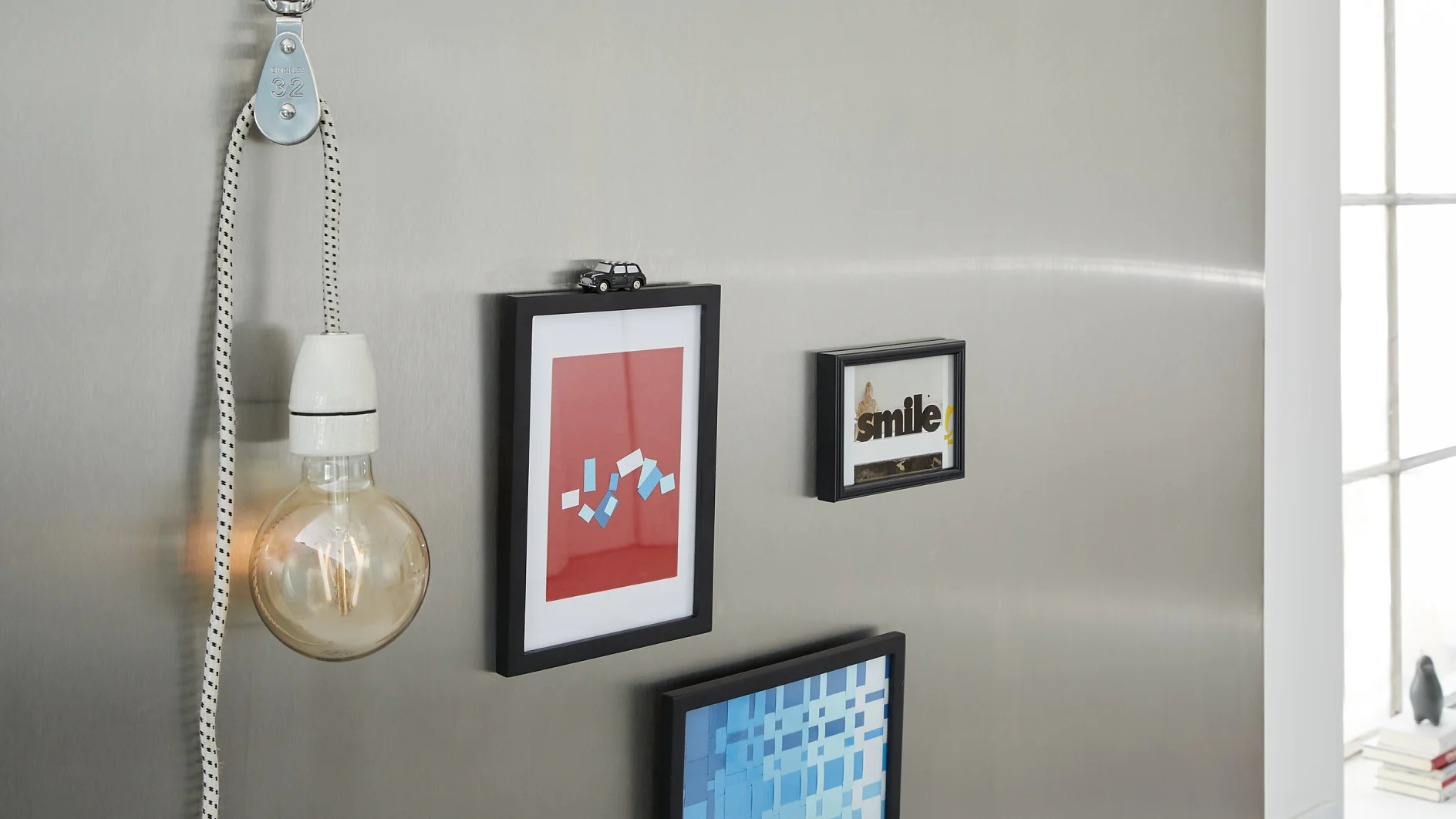 tesa_77903_adhesive_screw_lamp_mood_001