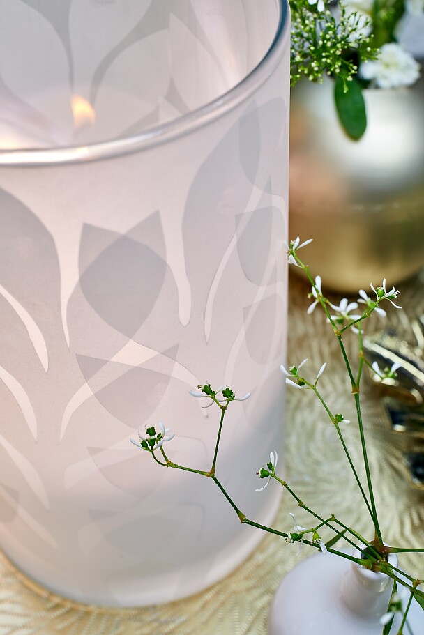 tesa trendpapier 37 / Idee 3: Transparentpapier-Windlichter - tesa