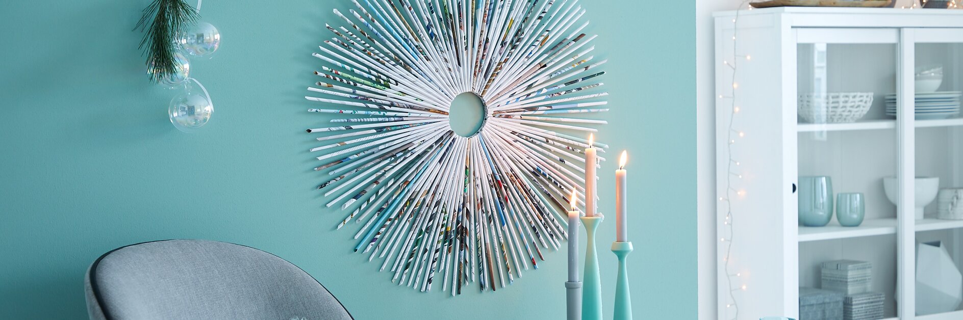 Wohin mit den Zeitschriften, wenn sie ausgelesen sind? Klar, ins Altpapier. Aber es geht auch anders: Wir haben aus den Seiten mit etwas Geduld einen Weihnachtsstern der etwas anderen Art geklebt.