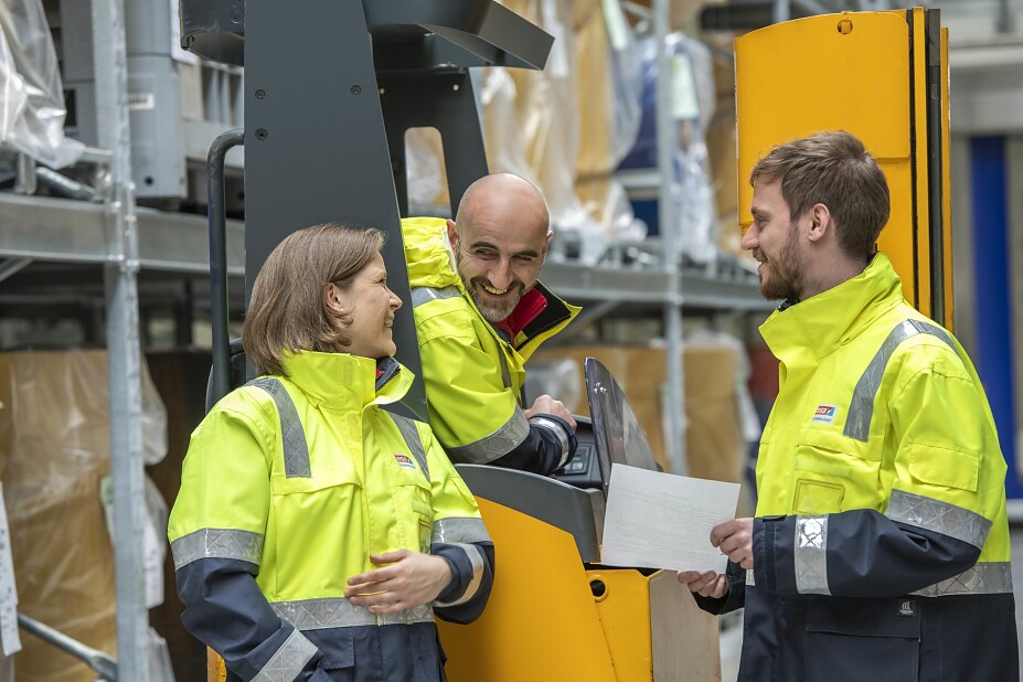 Für Berufserfahrene gibt es attraktive Arbeitsplätze bei tesa. Attraktive Arbeitsplätze mit vielen spannenden Aufgaben warten auf Sie!