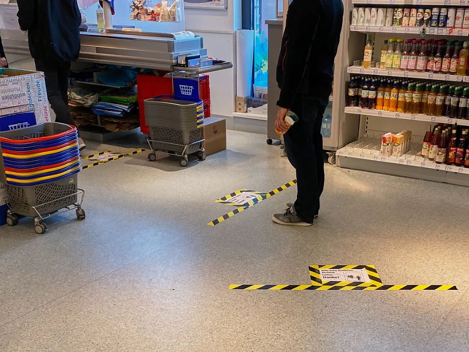 Markierungsklebeband im Supermarkt