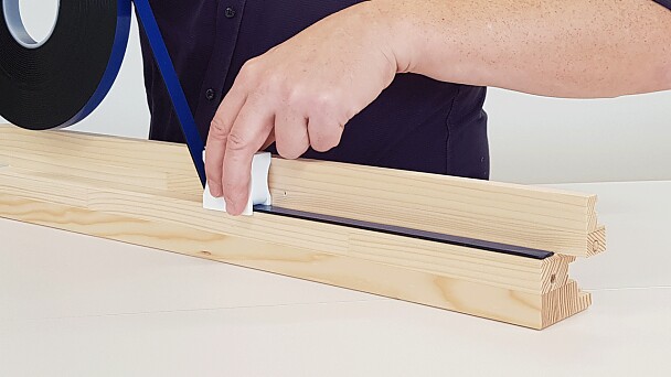 Fensterbau Klebeband Tesa Tapes Fur Die Fensterindustrie