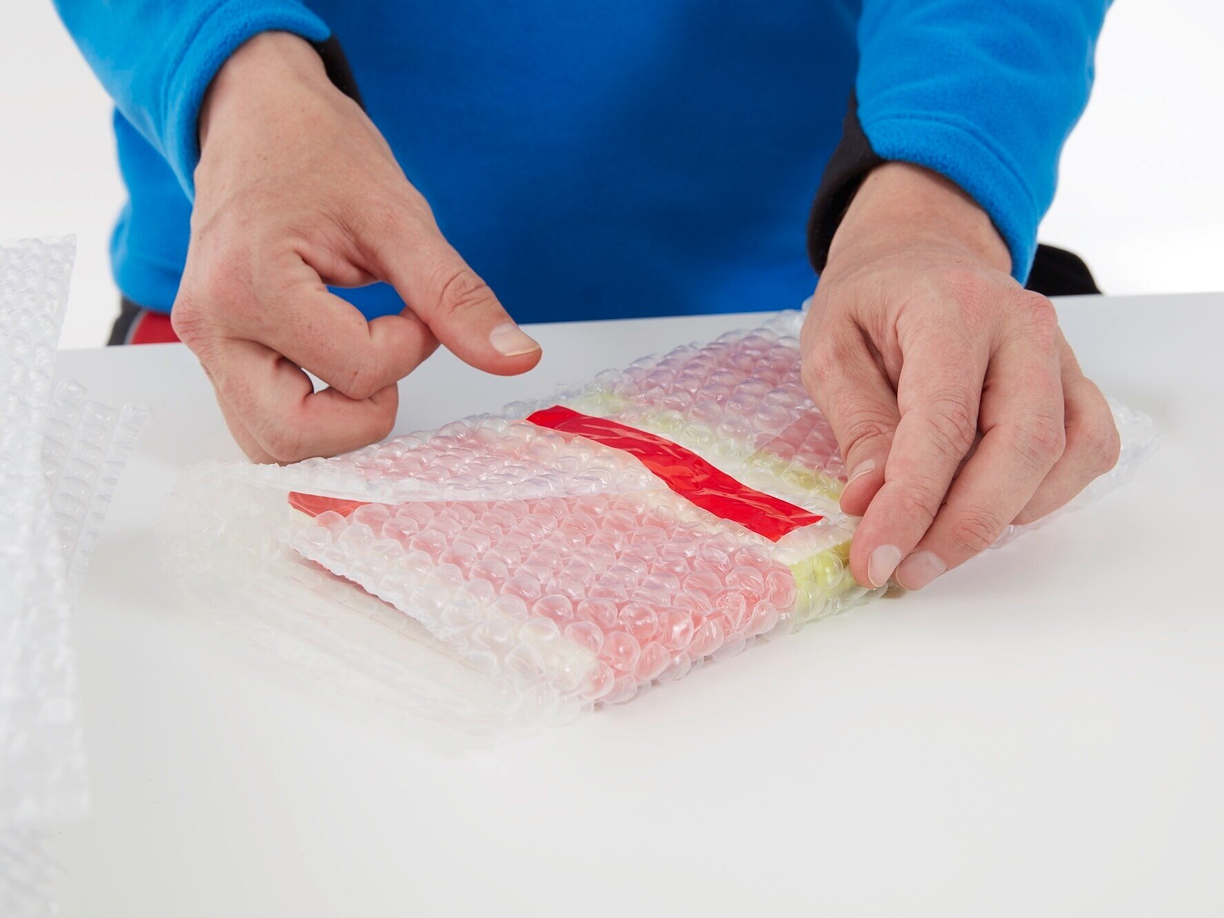 Ventilator Schere Koffer tesa 4104 weiß Ideologie Produktionszentrum Mieten