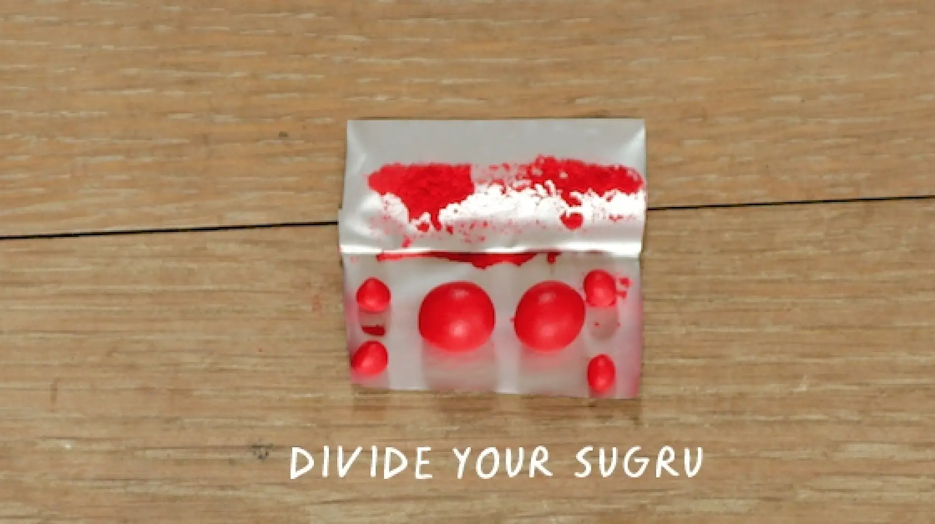 divide_sugru