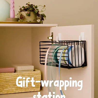 11_Tesa_Social_GIF 9x16_Geschenk_papier-wegräumen