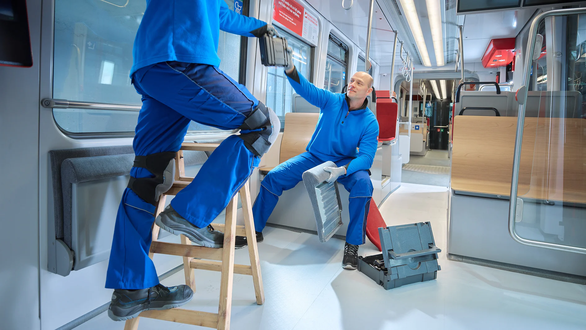 tesa-4416-anti-slip-floor-protection-film-transportation-ap (12)