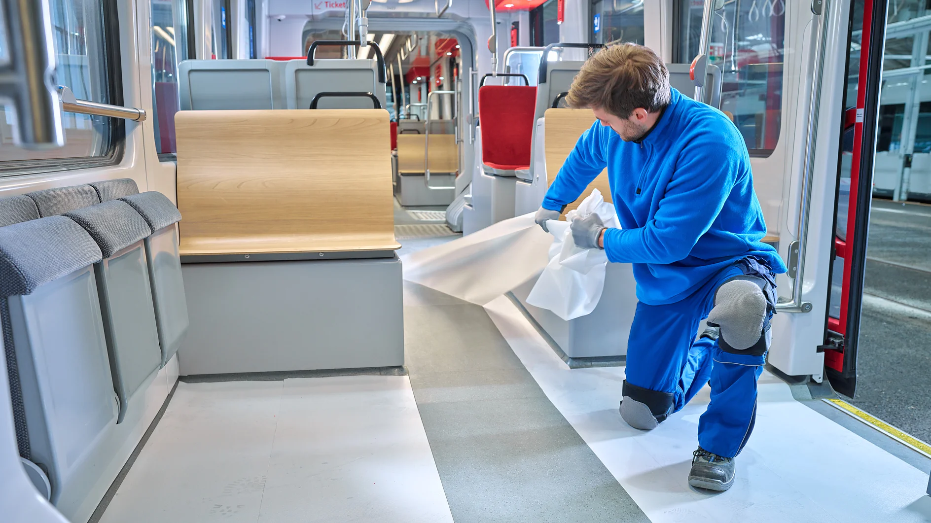 tesa-4416-anti-slip-floor-protection-film-transportation-ap (1)