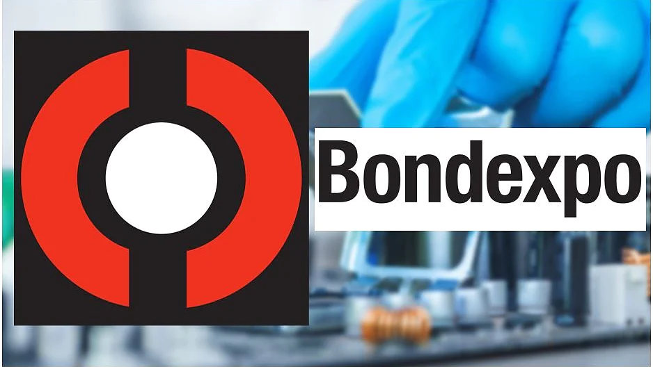 Bondexpo Das Bild zeigt links ein Logo mit einem rot-schwarzen Kreismuster. Rechts ist fettgedruckt das Wort „Bondexpo“ zu sehen. Im Hintergrund ist in einer unscharfen Nahaufnahme eine behandschuhte Hand zu sehen, die mit Tesa-Klebeband an elektronischen Bauteilen arbeitet. (This text has been generated by AI)