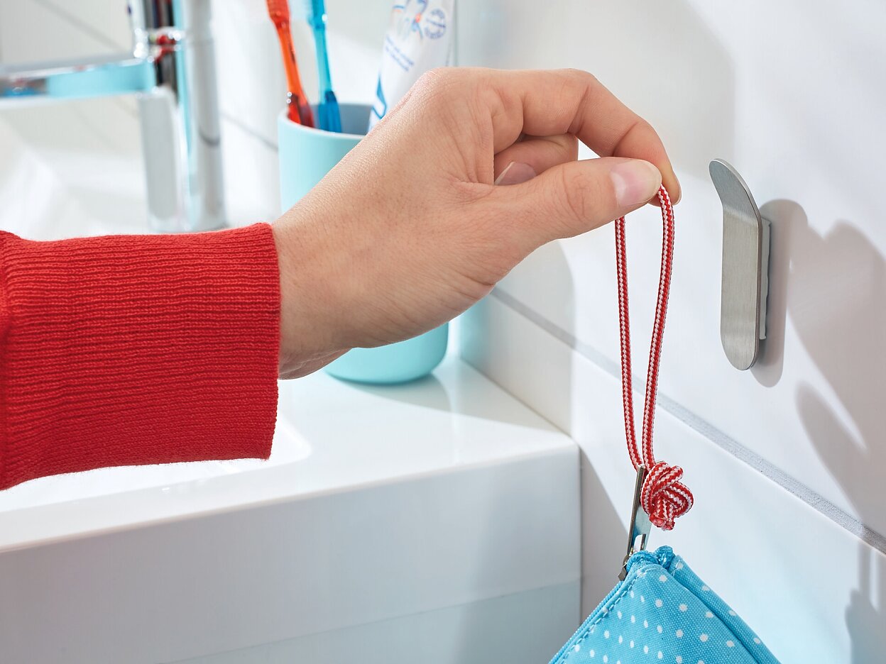 [en-en] tesa Powerstrips Hooks Metal Small