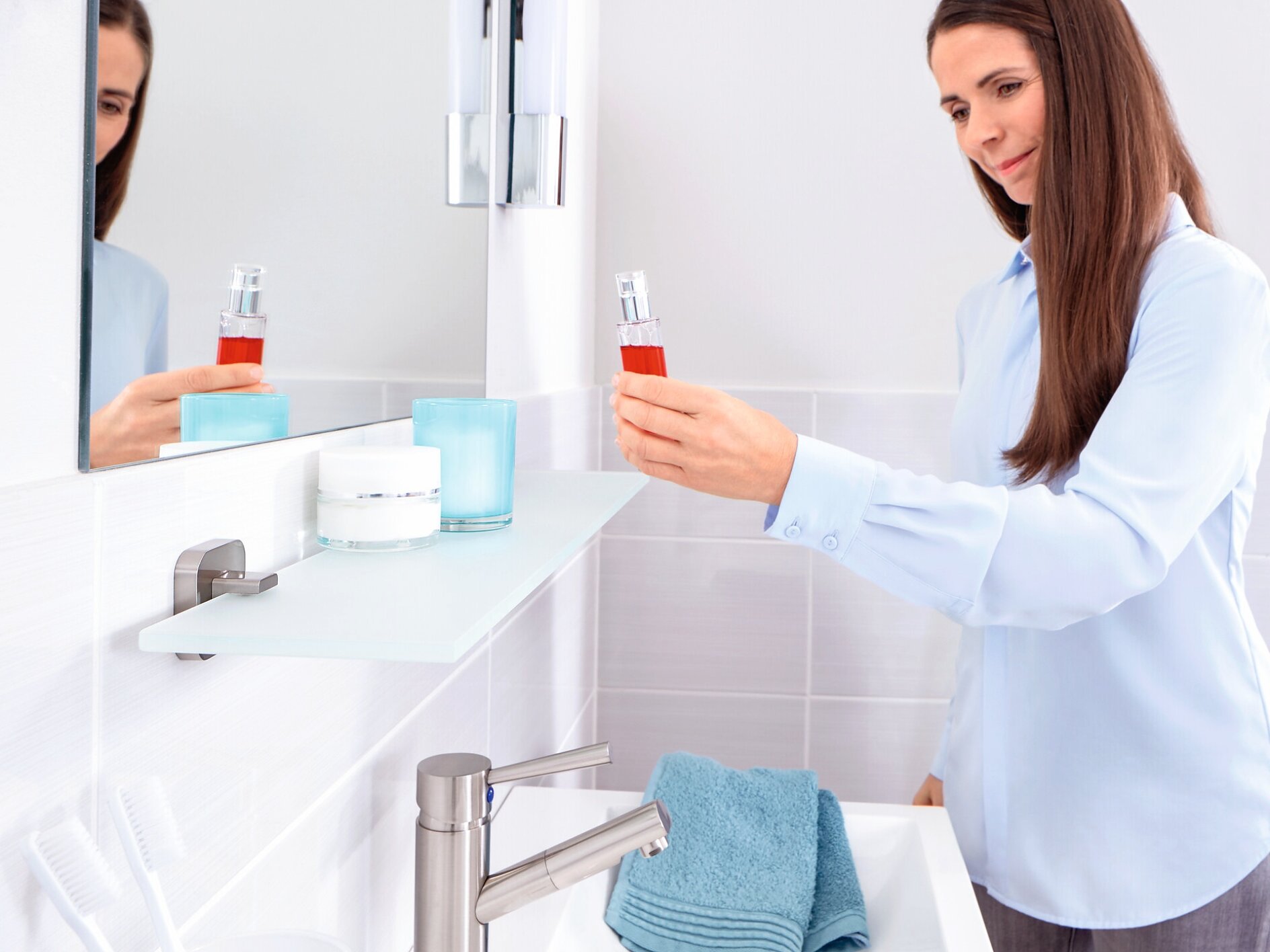 Mensola Adesiva Per Bagno Tesa Esteetic - Vetro E Metallo, 50x600mm, Senza Fori, Rimovibile - Foto 10