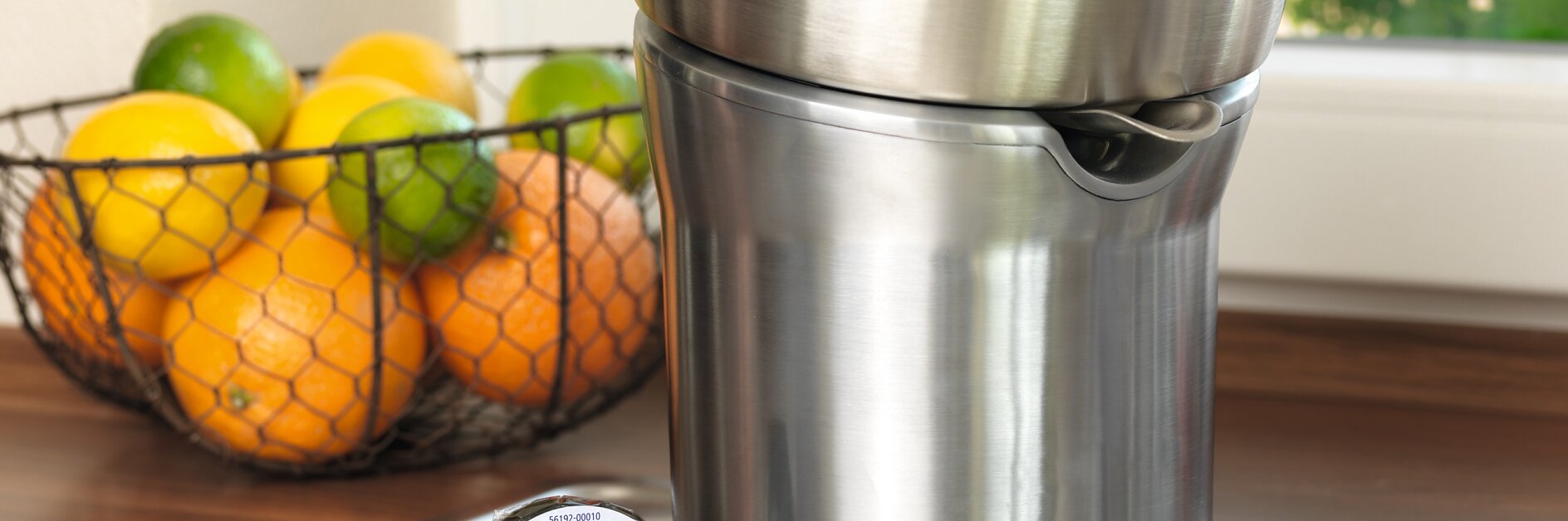 Με τις ηλεκτρομονωτικές ταινίες τις tesa, μπορείτε να επιδιορθώσετε μικρές ζημιές μόνοι σας!