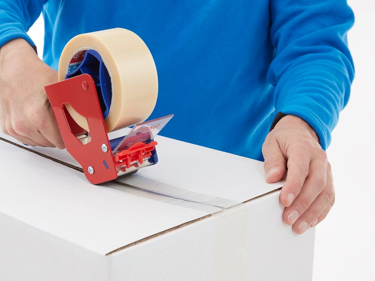 tesa-4100-general-purpose-carton-sealing-tape-transparent-step3of6-ap