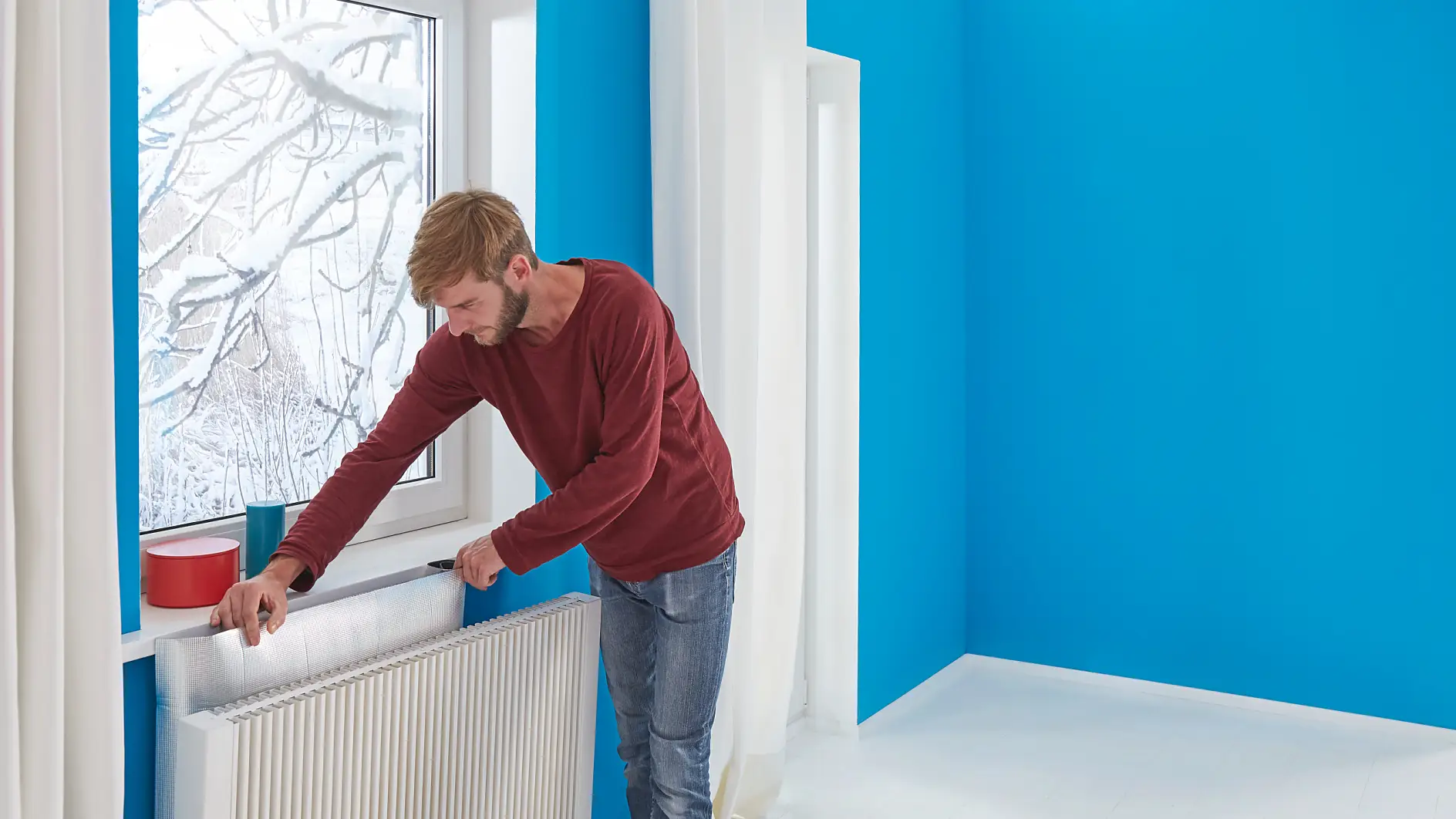 Saving energy and costs by insulating radiators