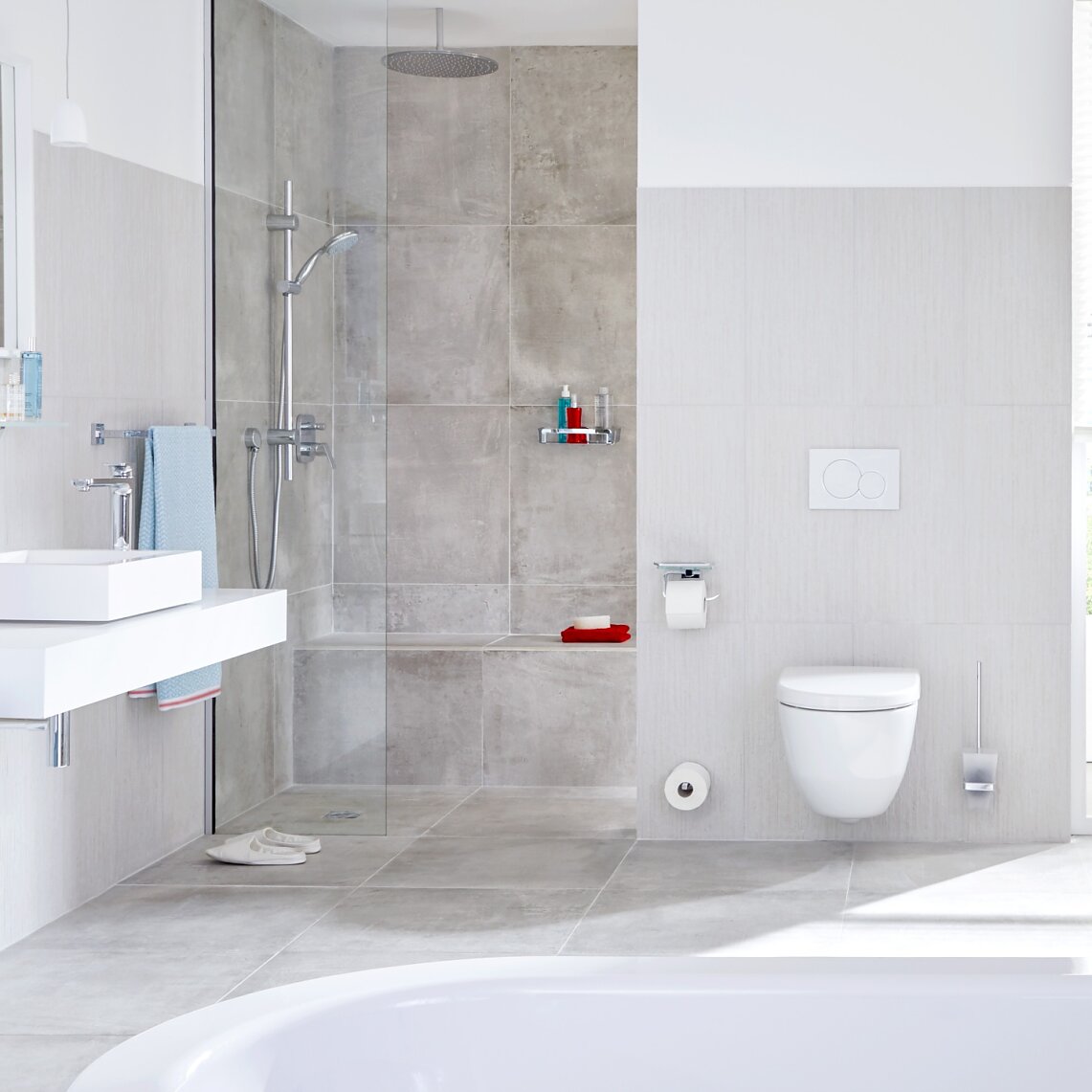 Sanitary Design Line: DELUXXE A great combination of modern design and extraordinary materials.
