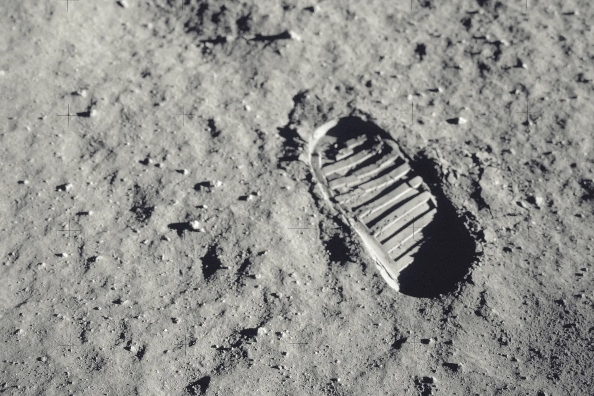 Apollo-11-footprint
