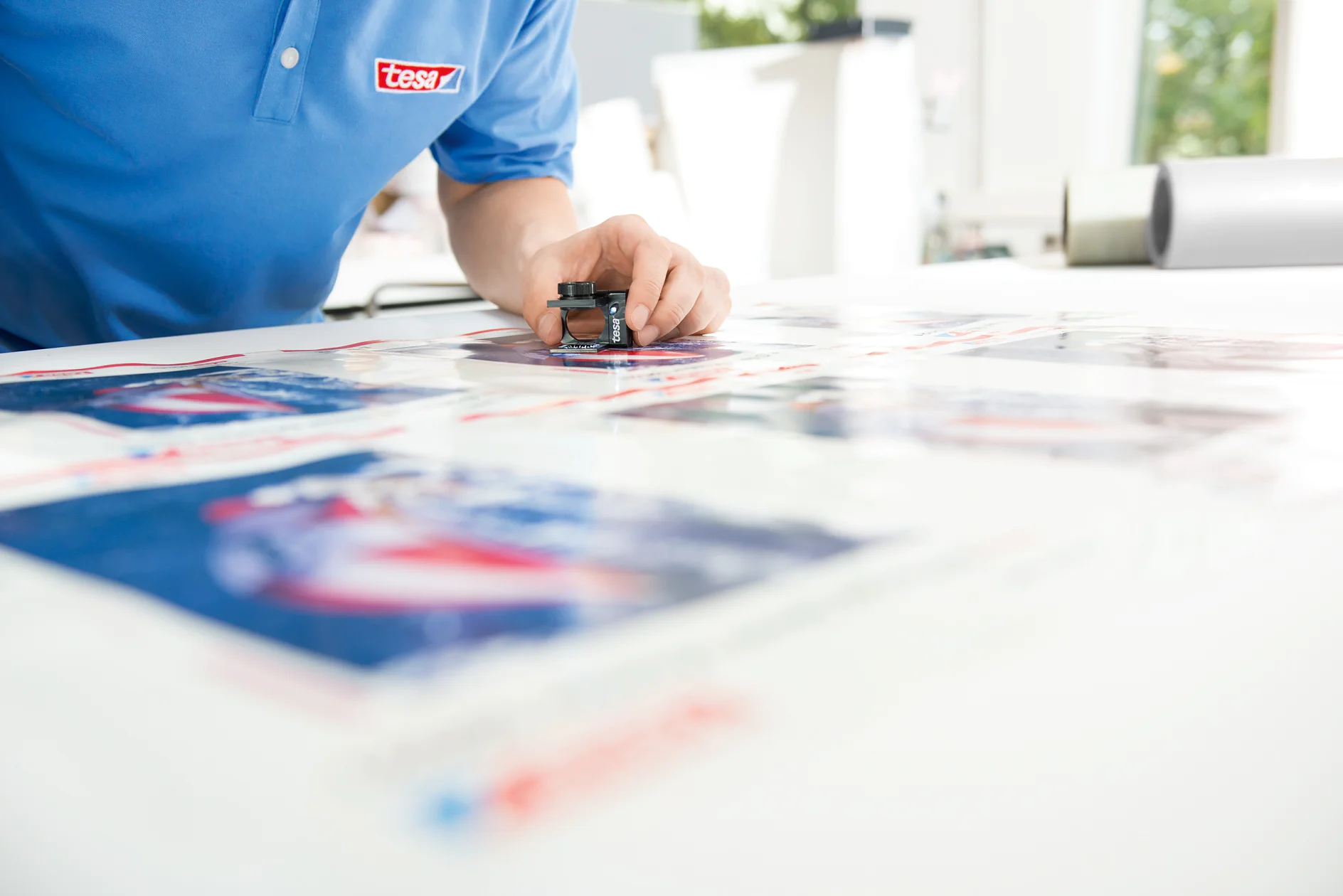 tesaprint® plate mounting with film and cloth tapes