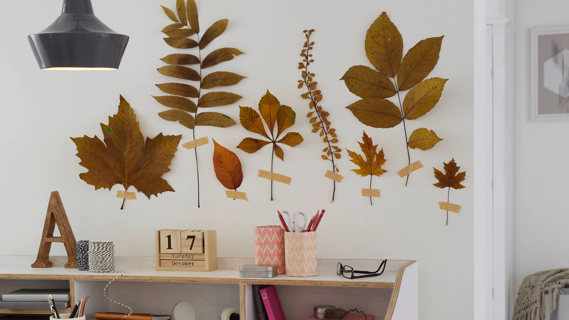 Stick leaves directly onto wall and create your own forest!