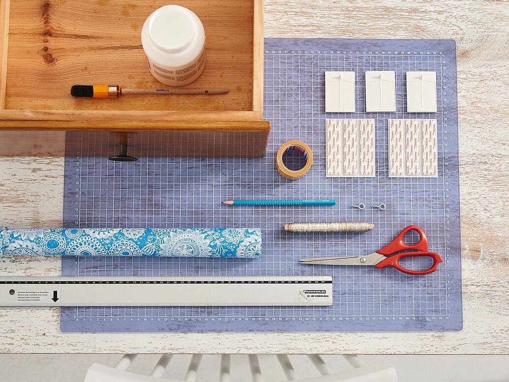 Materials needed for a diy bedside table Overview of materials needed for a diy bedside table
